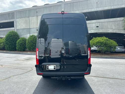 Obsidian Black 2026 Mercedes-Benz Sprinter 2500 High Roof
