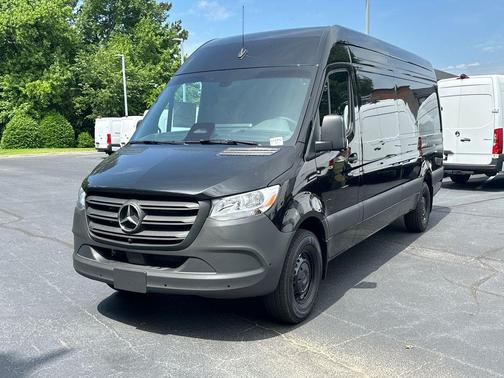 Obsidian Black 2026 Mercedes-Benz Sprinter 2500 High Roof