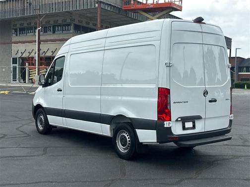 2024 Mercedes-Benz Sprinter 2500 144 WB