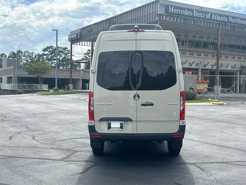 2025 Mercedes-Benz Sprinter 2500 144 WB Standard Roof Passenger