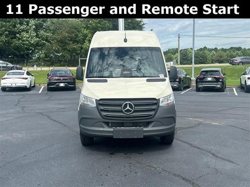 2025 Mercedes-Benz Sprinter 2500 144 WB Standard Roof Passenger