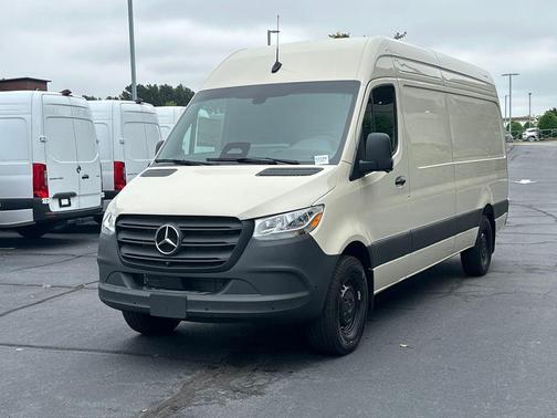 Pebble 2026 Mercedes-Benz Sprinter 2500 High Roof