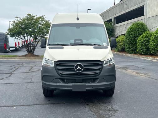 Pebble 2026 Mercedes-Benz Sprinter 2500 High Roof