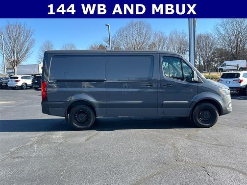 2025 Mercedes-Benz Sprinter 2500 Standard Roof