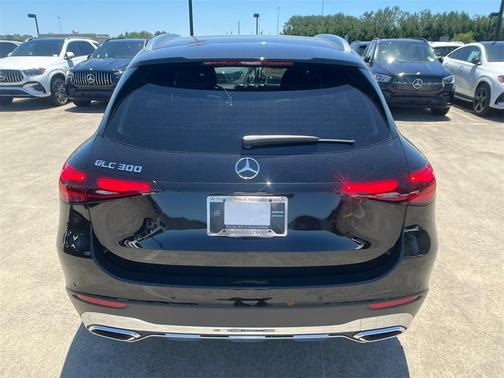 2025 Mercedes-Benz GLC 300 Base
