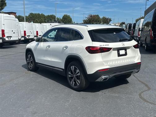 2026 Mercedes-Benz GLA 250 Base