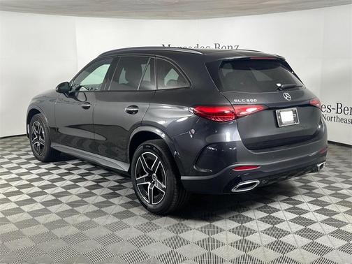2025 Mercedes-Benz GLC 300 Base
