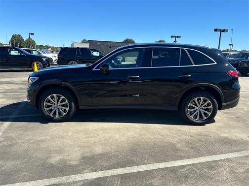 2026 Mercedes-Benz GLC 300 Base 4MATIC