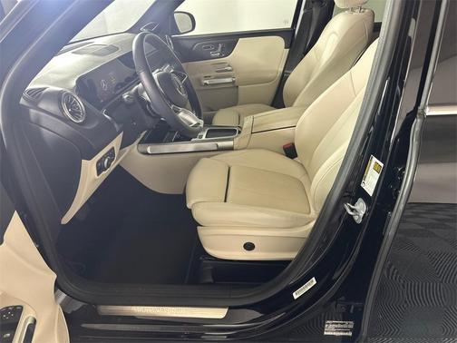 2025 Mercedes-Benz GLB 250 Base