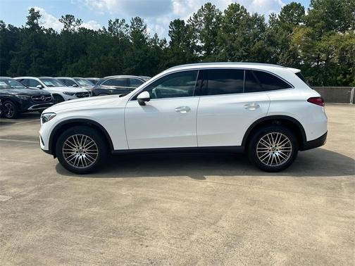 2026 Mercedes-Benz GLC 300 Base