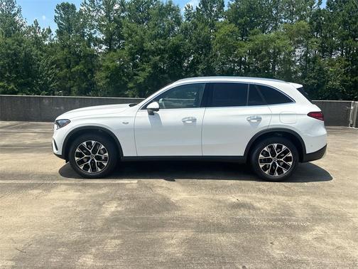2025 Mercedes-Benz GLC 350e Base 4MATIC
