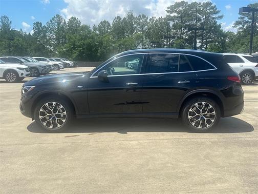 2025 Mercedes-Benz GLC 350e Base 4MATIC