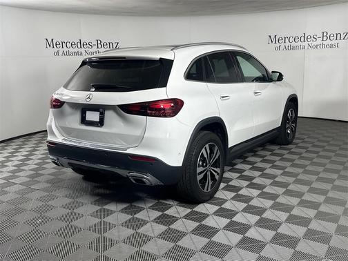2025 Mercedes-Benz GLA 250 Base