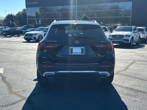 2026 Mercedes-Benz GLA 250 Base 4MATIC