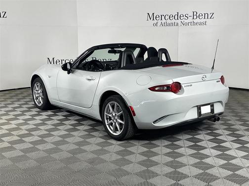 2016 Mazda MX-5 Miata Sport