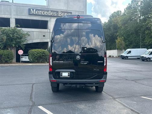 2025 Mercedes-Benz Sprinter 2500 144 WB Standard Roof Passenger