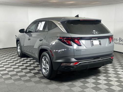 Hampton Gray 2024 Hyundai TUCSON SE
