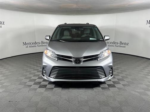 2018 Toyota Sienna XLE Premium