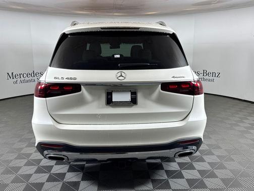 MANUFAKTUR Diamond White Metallic 2024 Mercedes-Benz GLS 450 4MATIC