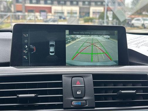 Imperial Blue Metallic 2017 BMW 330 i