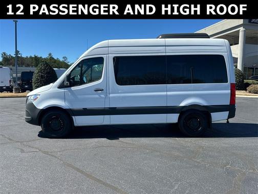 2025 Mercedes-Benz Sprinter 2500 144 WB Standard Roof Passenger