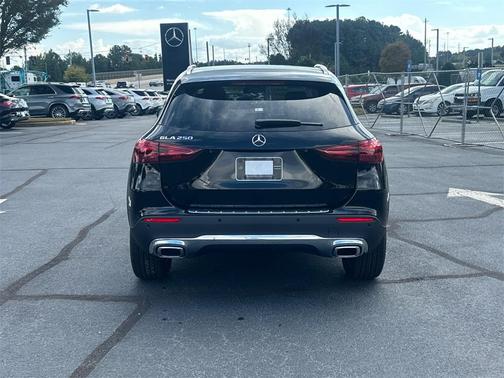 2026 Mercedes-Benz GLA 250 Base