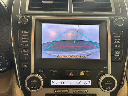 2013 Toyota Camry Hybrid XLE