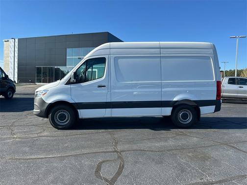 2025 Mercedes-Benz Sprinter 2500 Standard Roof