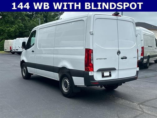 2025 Mercedes-Benz Sprinter 2500 Standard Roof
