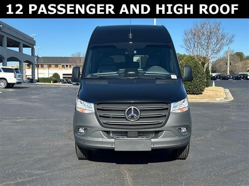 2025 Mercedes-Benz Sprinter 2500 144 WB Standard Roof Passenger