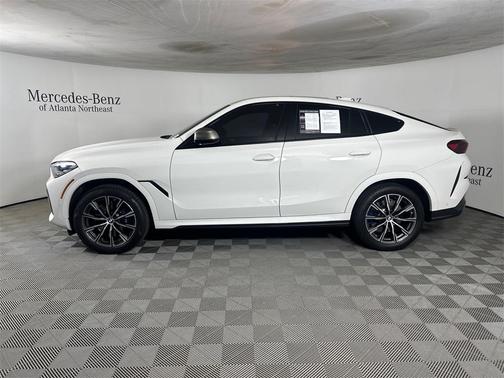 2022 BMW X6 M50i