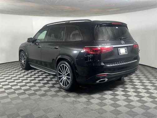 2025 Mercedes-Benz GLS 450 4MATIC