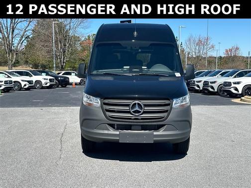 2025 Mercedes-Benz Sprinter 2500 144 WB Standard Roof Passenger
