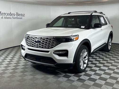 Star White 2022 Ford Explorer Platinum