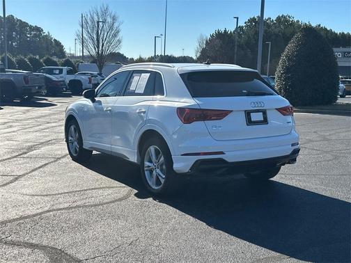 2022 Audi Q3 45 S line Premium