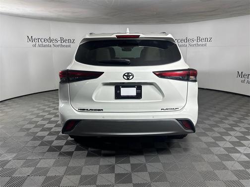 2021 Toyota Highlander Platinum