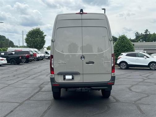 2025 Mercedes-Benz Sprinter 2500 Standard Roof