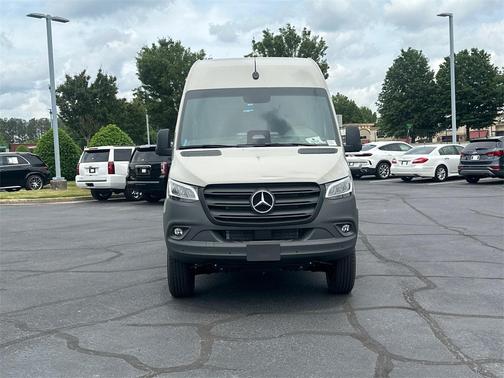 2025 Mercedes-Benz Sprinter 2500 Standard Roof