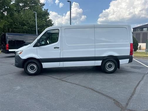 2025 Mercedes-Benz Sprinter 2500 Standard Roof