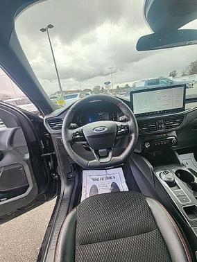 AGATE BLACK METALLIC 2023 Ford Escape ST-LINE