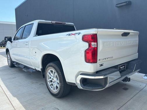Iridescent Pearl Tricoat 2020 Chevrolet Silverado 1500 LT