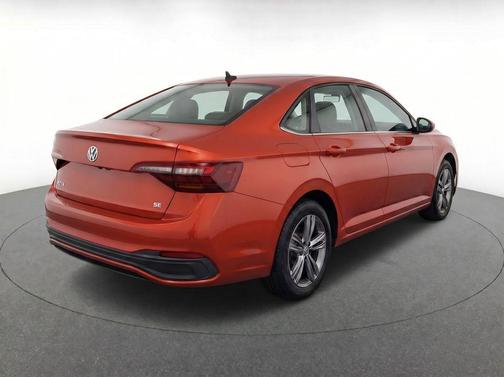 Kings Red 2023 Volkswagen Jetta 1.5T SE