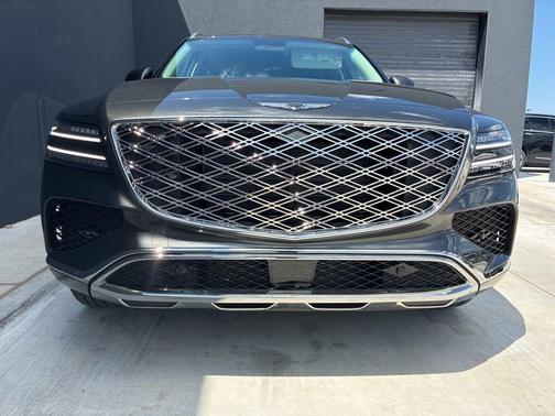 Makalu Gray 2026 Genesis GV80 2.5T