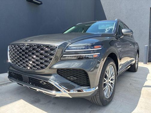 Makalu Gray 2026 Genesis GV80 2.5T