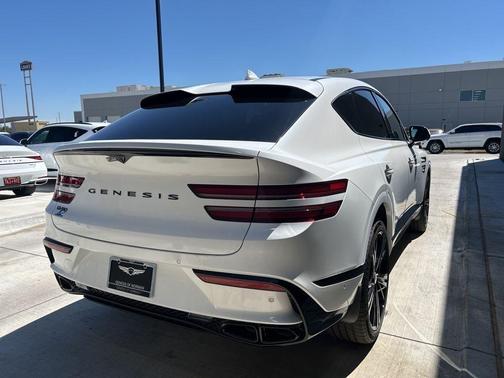 Uyuni White 2026 Genesis GV80 Coupe 3.5T e-SC Prestige Black