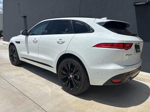 Fuji White 2018 Jaguar F-PACE 35t R-Sport