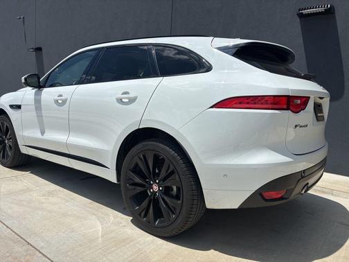 Fuji White 2018 Jaguar F-PACE 35t R-Sport
