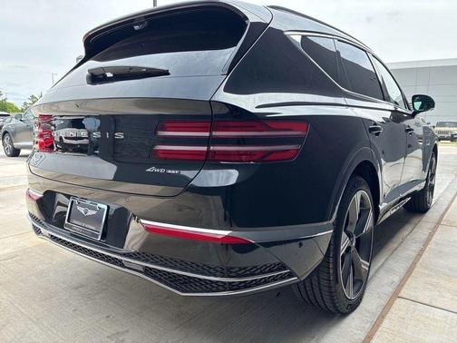 Vik Black 2026 Genesis GV80 2.5T