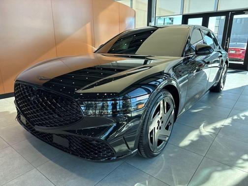 Vik Black 2026 Genesis G90 3.5T e-SC Prestige Black