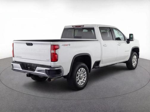 Summit White 2025 Chevrolet Silverado 2500 LT